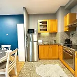 Vibrant Escape-Kazincy Residence